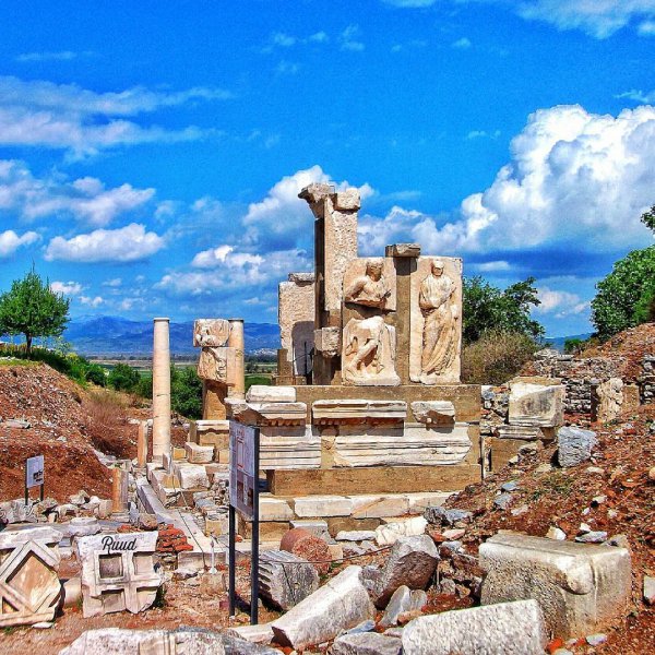 Memmius Monument, ruins, historic site, archaeological site, landmark,