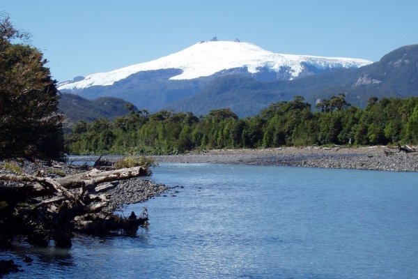 Rio Frutilla, Bahia Arenal, Chile