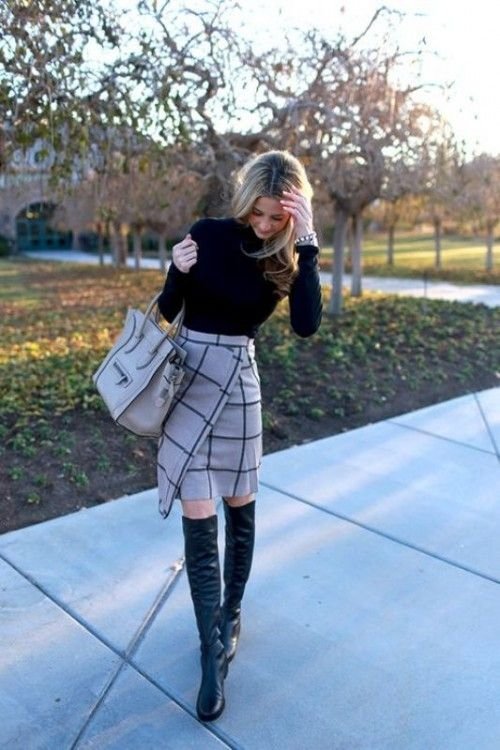 Patterned Pencil Skirt