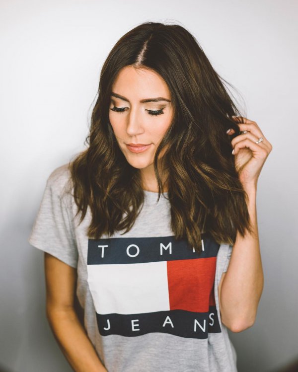 Tommy Hilfiger, hair, clothing, person, hairstyle,