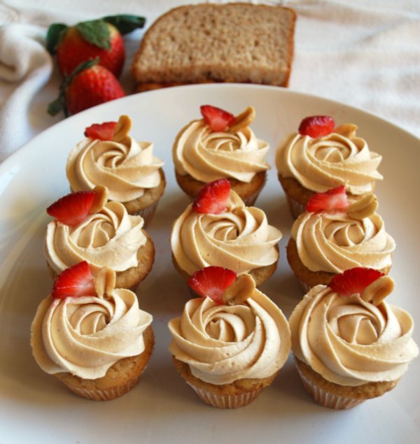 Peanut Butter and Jelly Cupcakes