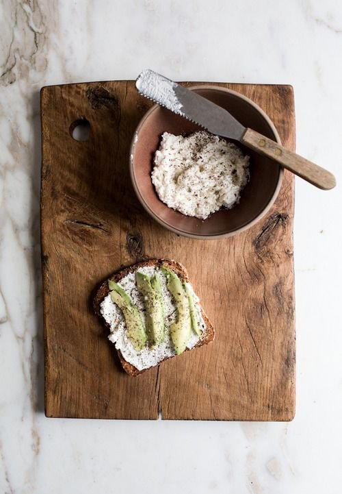 Avocados on Toast with Ricotta