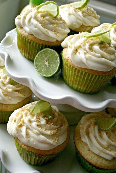 Key Lime Pie Cupcakes with Key Lime Buttercream