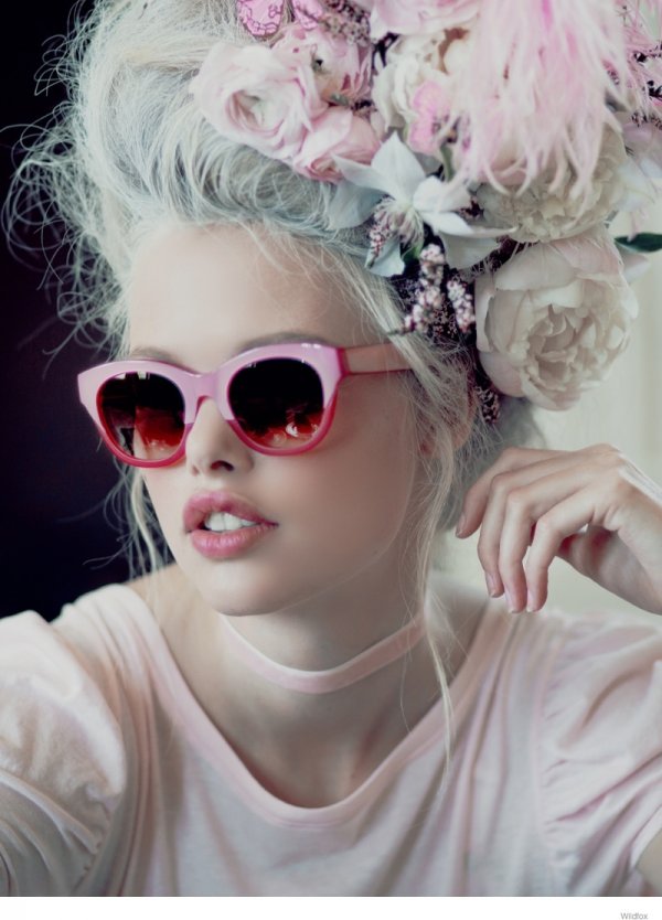 color,hair,face,pink,white,