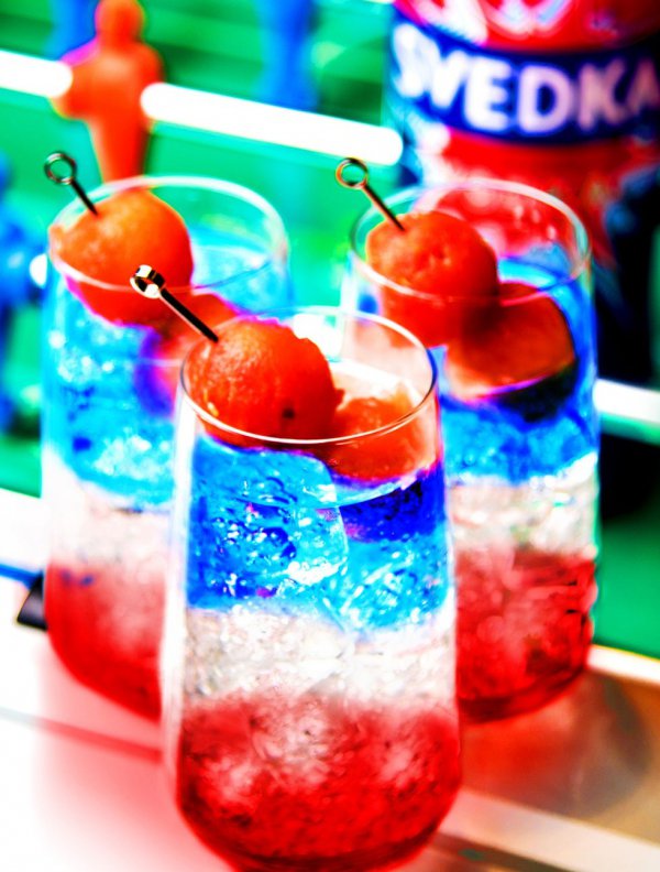 15 Red White and Blue Cocktails for the 4th of July ...