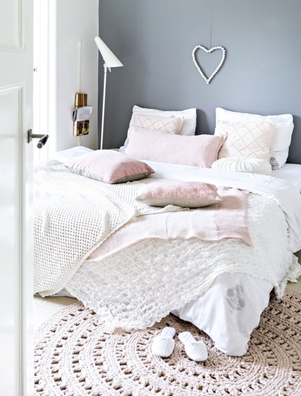 Soft and Feminine Bedroom in White, Grey and Pink