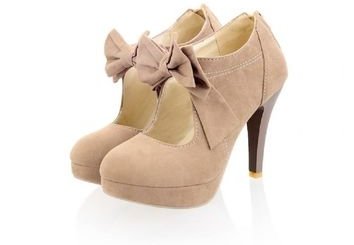 footwear,leather,brown,shoe,leg,