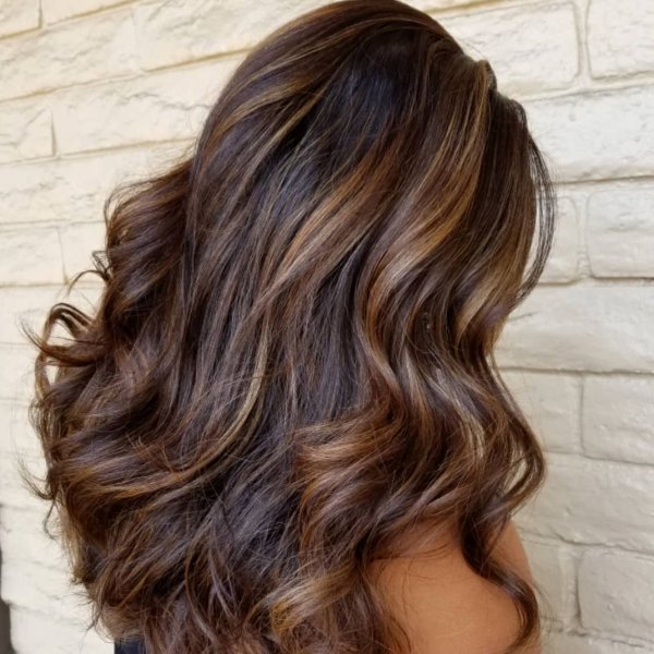 hair, human hair color, blond, hairstyle, layered hair,