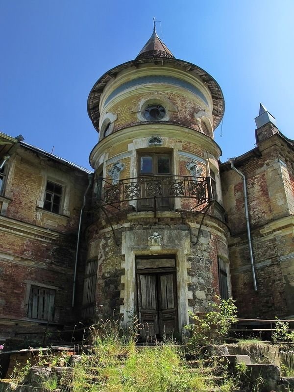 Eclectic House, Tver Region, Russia