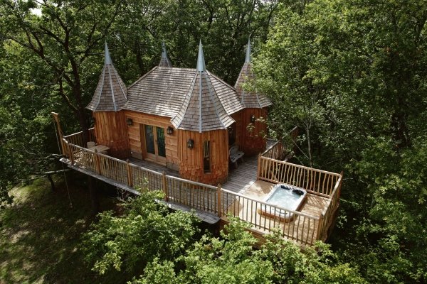 Châteaux Dans Les Arbres Hotel - Dordogne, France