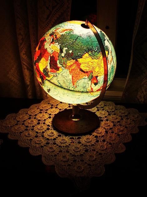 Globe Lamp