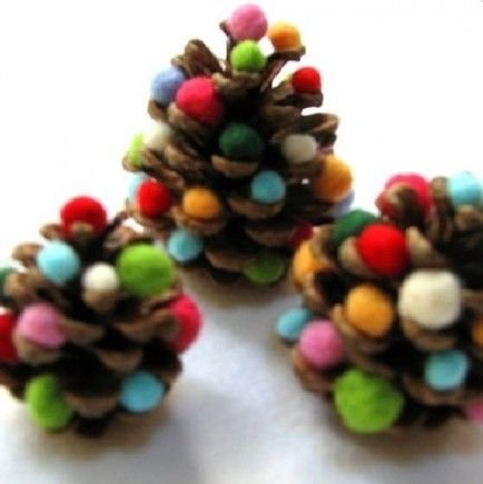 Pine Cone Christmas Trees