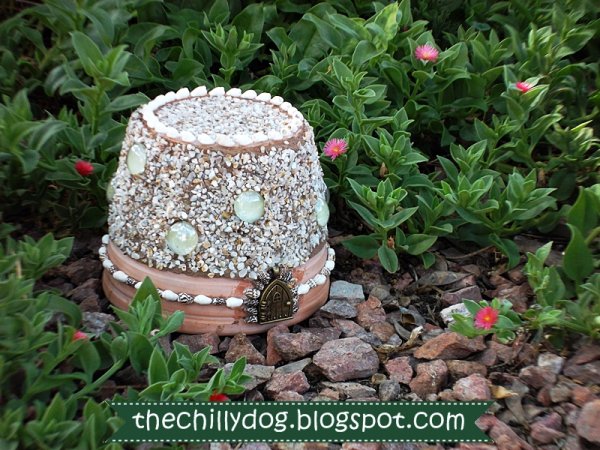 Construct a Clay Pot House