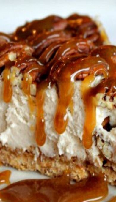 Pecan Pie Caramel Cheesecake