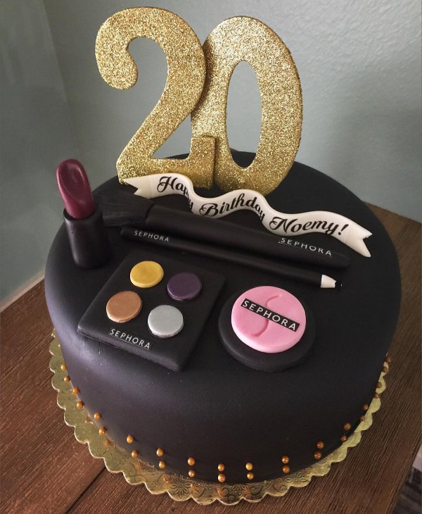 Makeup Cake