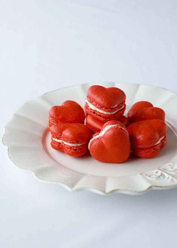 Red Velvet Macarons