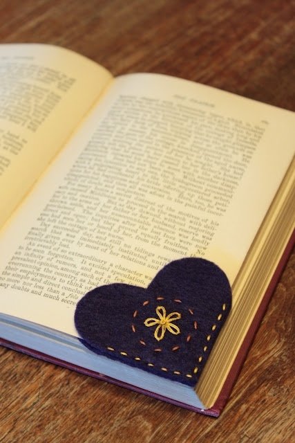 Felt Heart Bookmark