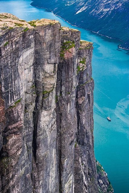 Kjerag,cliff,landform,geographical feature,coast,