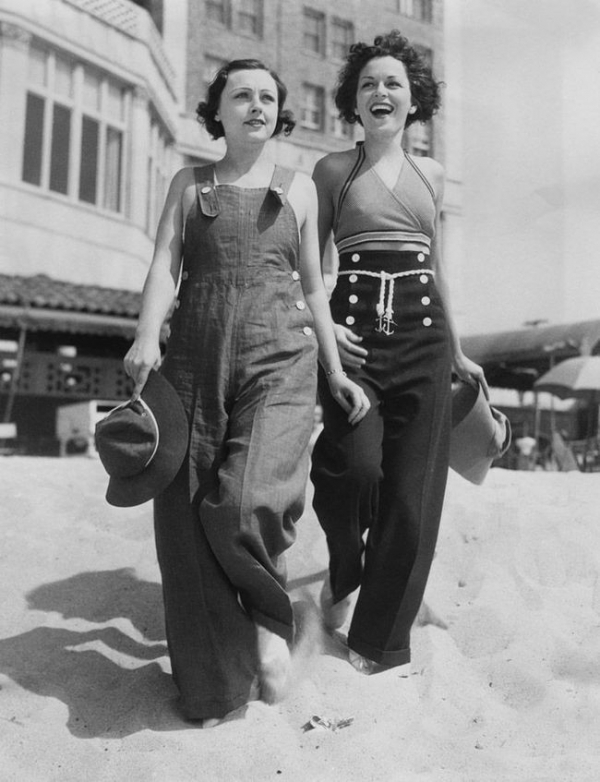 A Stroll at the Beach, Late 1920s