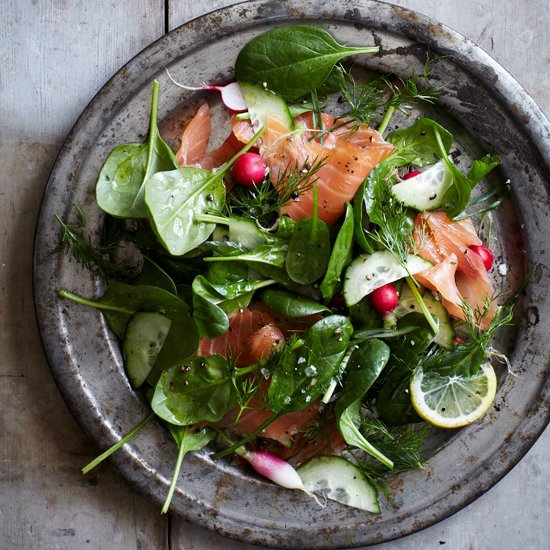 Spinach and Smoked Salmon Salad with Lemon-Dill Dressing