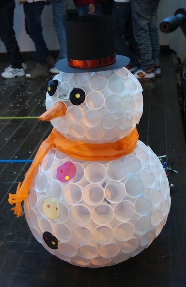 Make a Snowman with Plastic Cups