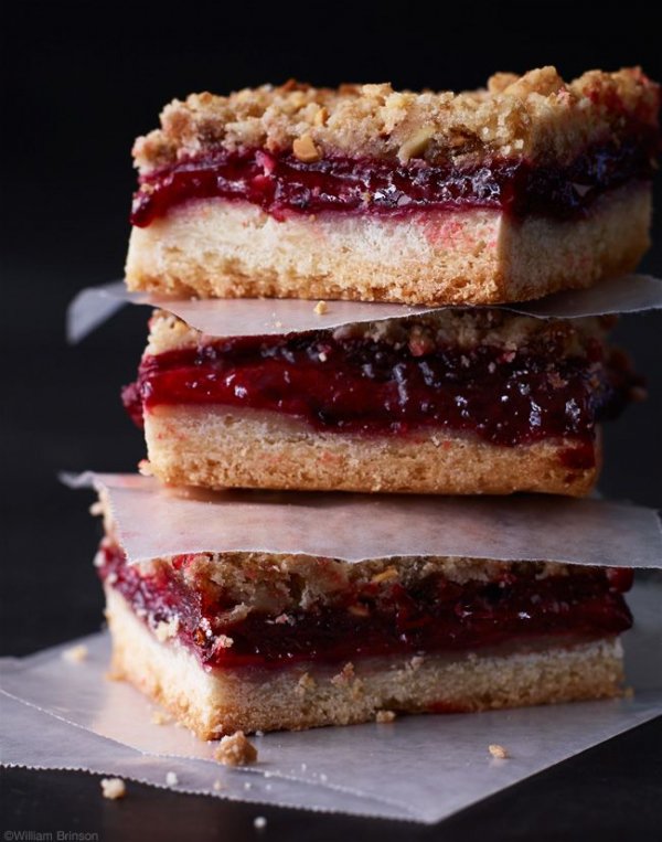 Plum Vanilla Crumble Bars