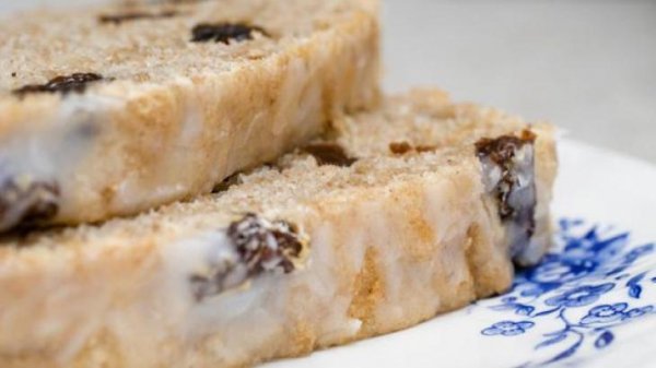 Cinnamon Raisin Bread