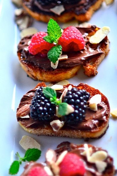 Nutella Berry Bruschetta