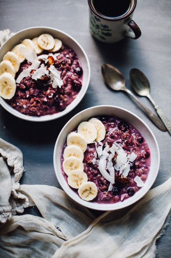 Toasted Berry Coconut Oatmeal