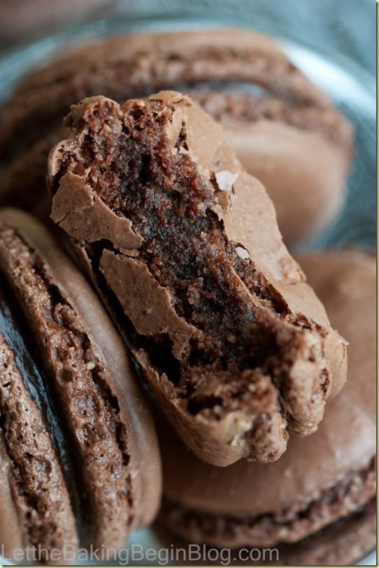 Chocolaty Fudge Macarons