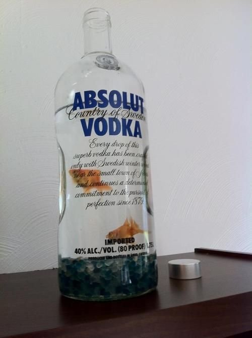 Absolut Vodka,distilled beverage,drink,alcoholic beverage,liqueur,