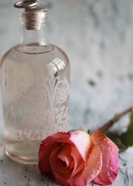 DIY Rose Water