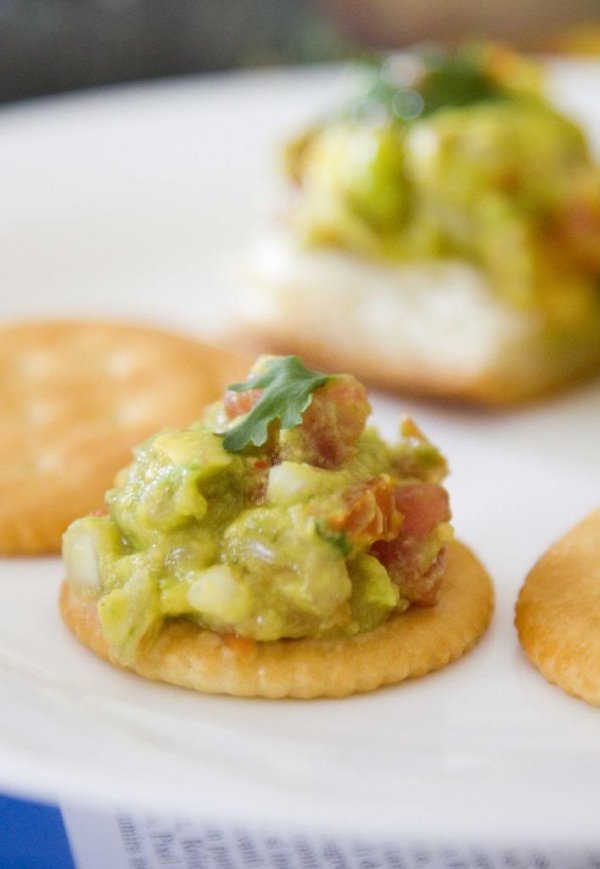 Guacamole + Whole-grain Crackers