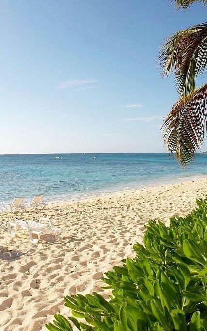 sea, beach, body of water, shore, sky,