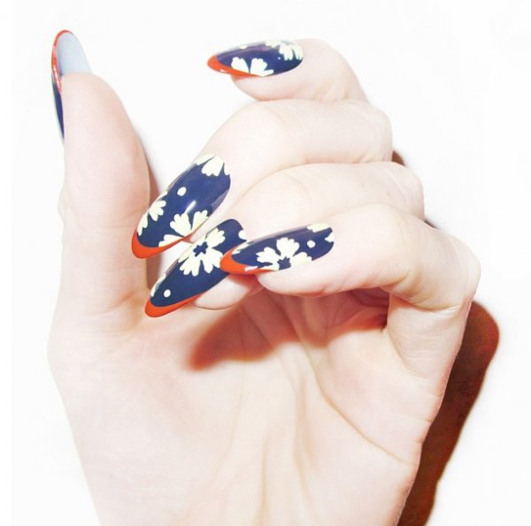 finger, hand, blue and white porcelain, nail, manicure,