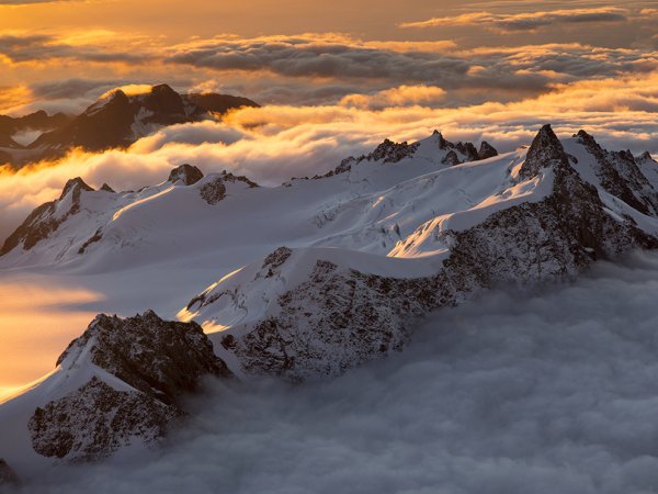 Sunrise in the Southern Alps, New Zealand