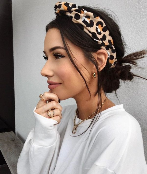 Hair, Headpiece, Clothing, Hair accessory, Hairstyle,