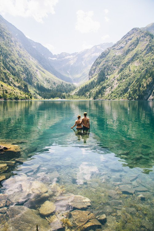 Lac du Lauvitel,mountainous landforms,landform,geographical feature,wilderness,