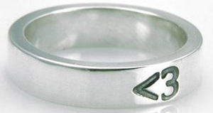 <3 Heart Ring