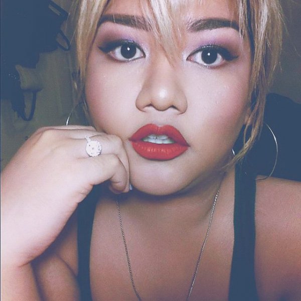 Chloe's Gorgeous Glam Red Lip