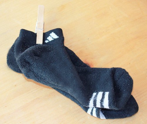 footwear,sock,shoe,fashion accessory,wool,