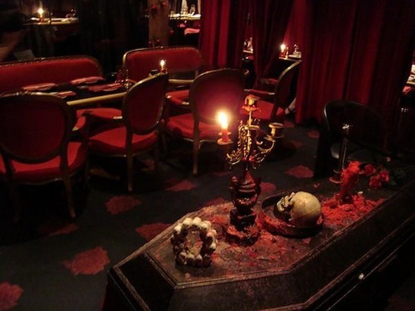 Vampire Café, Tokyo, Japan