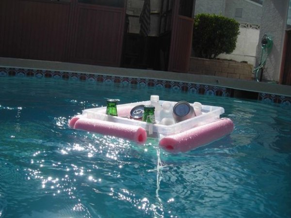 Noodle Beverage Boat