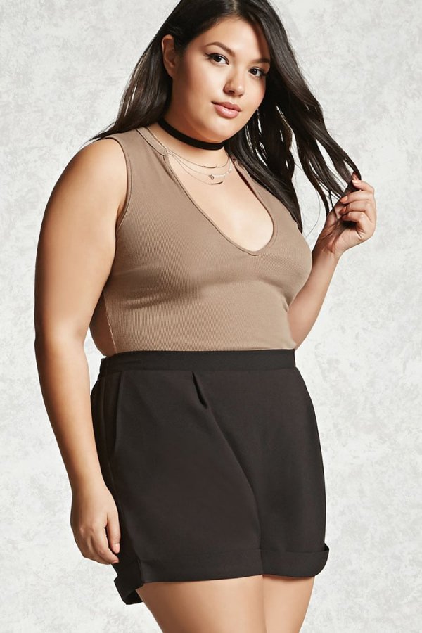 clothing, fashion model, shoulder, waist, neck,