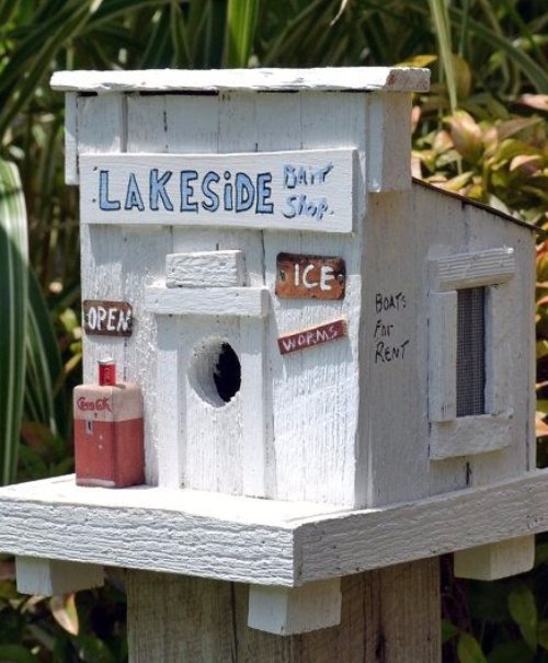 Bait Shop Birdhouse
