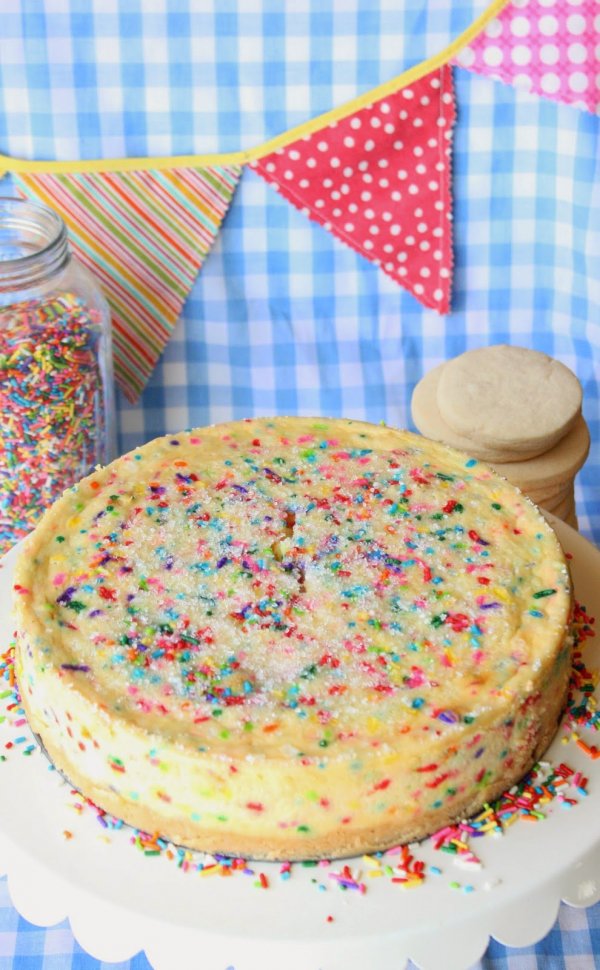 Sugar Cookie Cheesecake