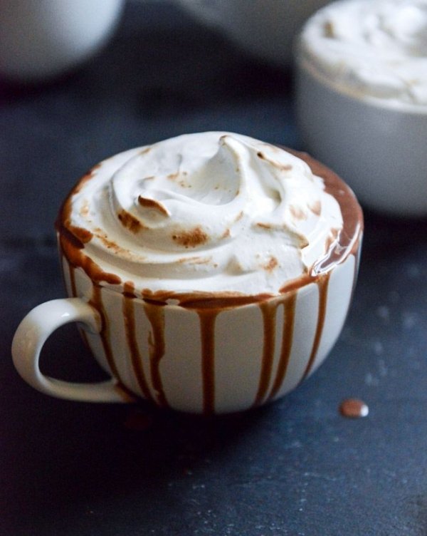 Toasted Marshmallow Cream Hot Chocolate