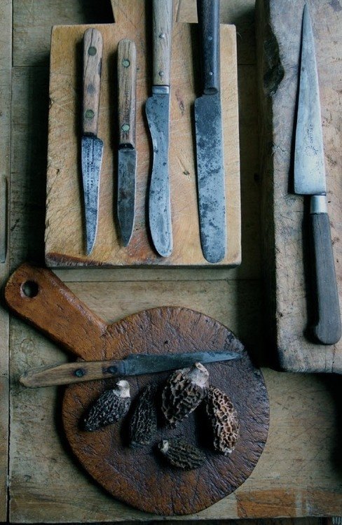 Knives and Cutting Board