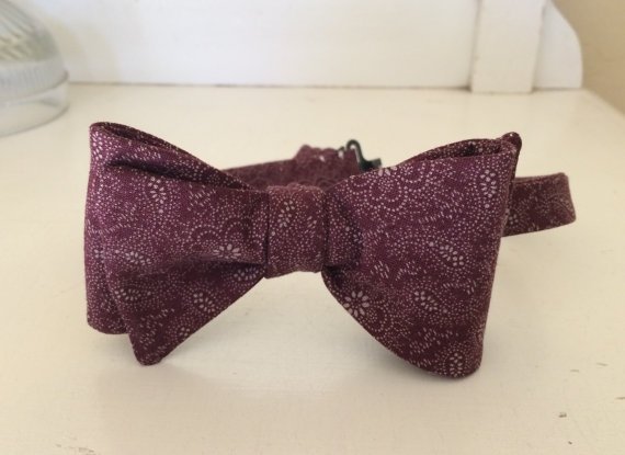 Red Paisley Bow Tie