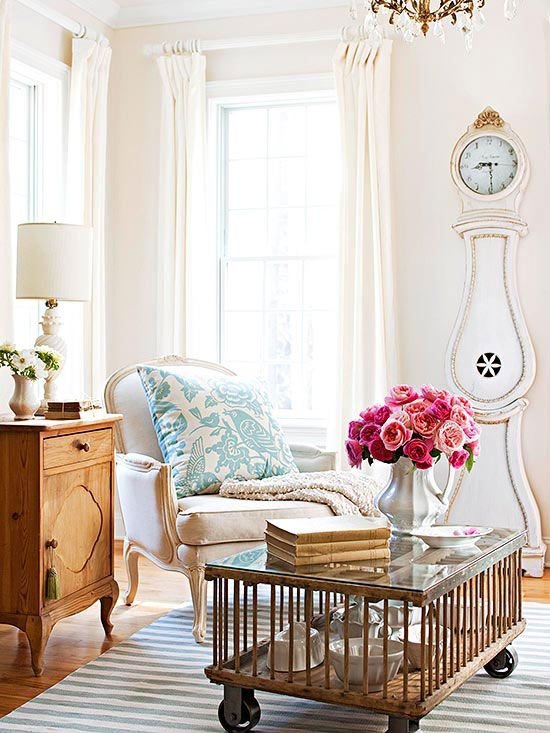 Turn an Old Chicken Coop into a Coffee Table